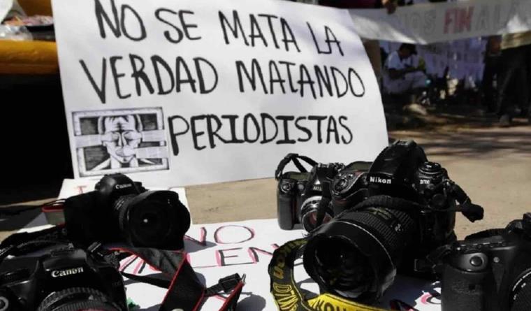 Periodistas de todo el país protestan contra la violencia