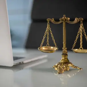 Google enfrenta veredicto por monopolio publicitario; esta semana inicia discusi&oacute;n sobre remedios en negocio de B&uacute;squeda